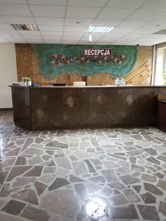 Korona Sanatorium Uzdrowiskowe Hotel มูเชนา ภายนอก รูปภาพ